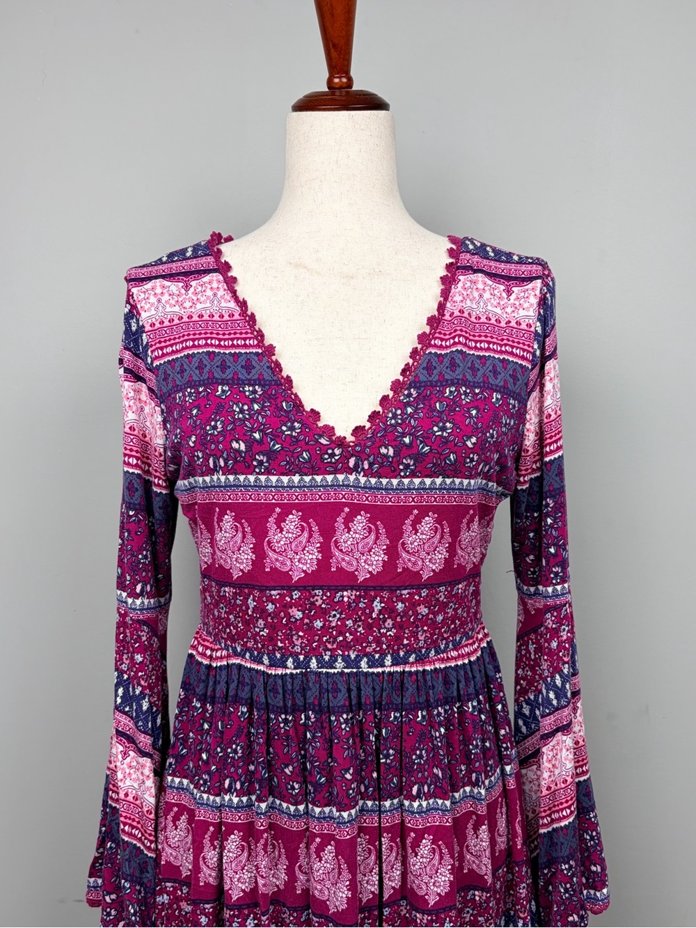 Bongo Boho Babydoll Dress Womens M Pink Paisley Bell Sleeve Keyhole Back - Picture 2 of 10